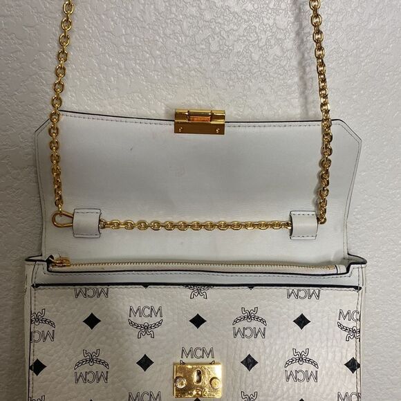 MCM Women’s White All Over Logo Print Shoulder Bag - Picture 3 of 14